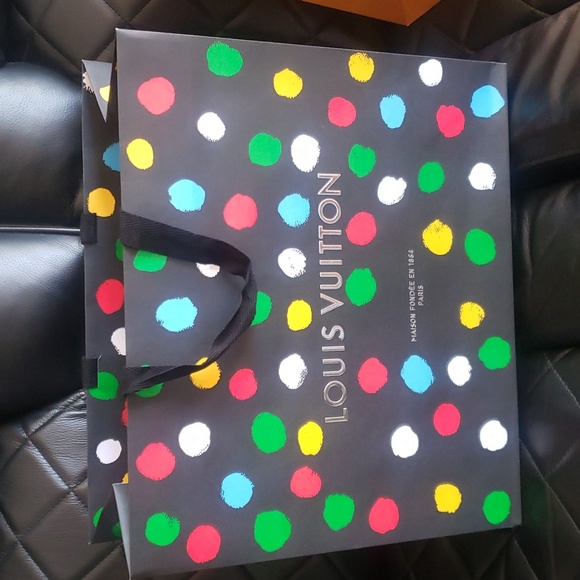 Louis Vuitton x Yayoi Kusama black dots shopping bag